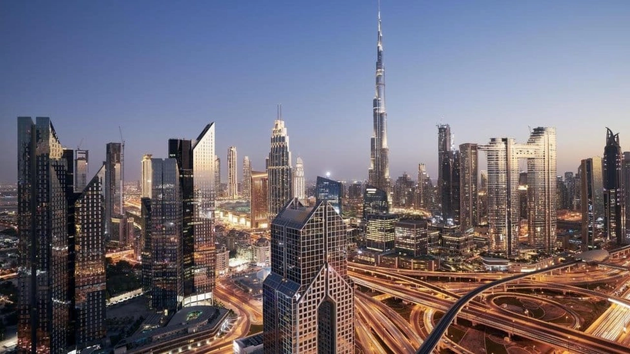 تغريدات عن دبي