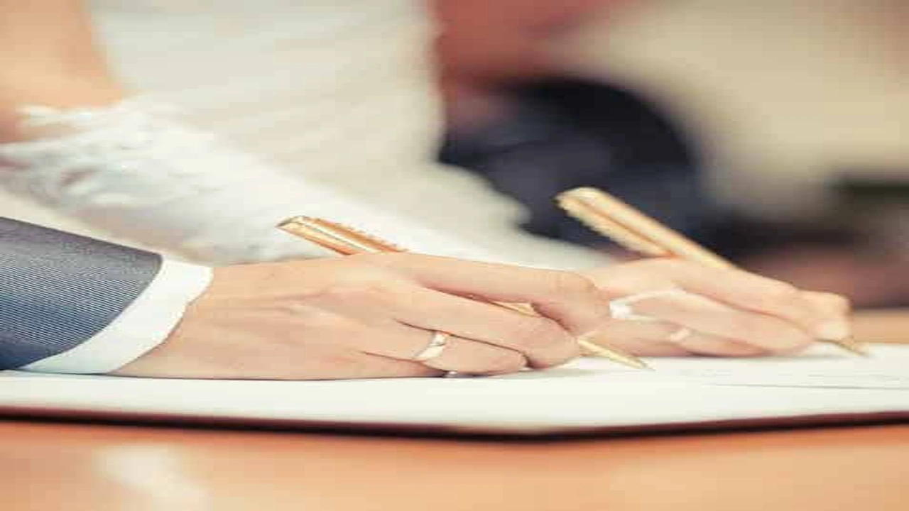 كابشن كتب كتاب