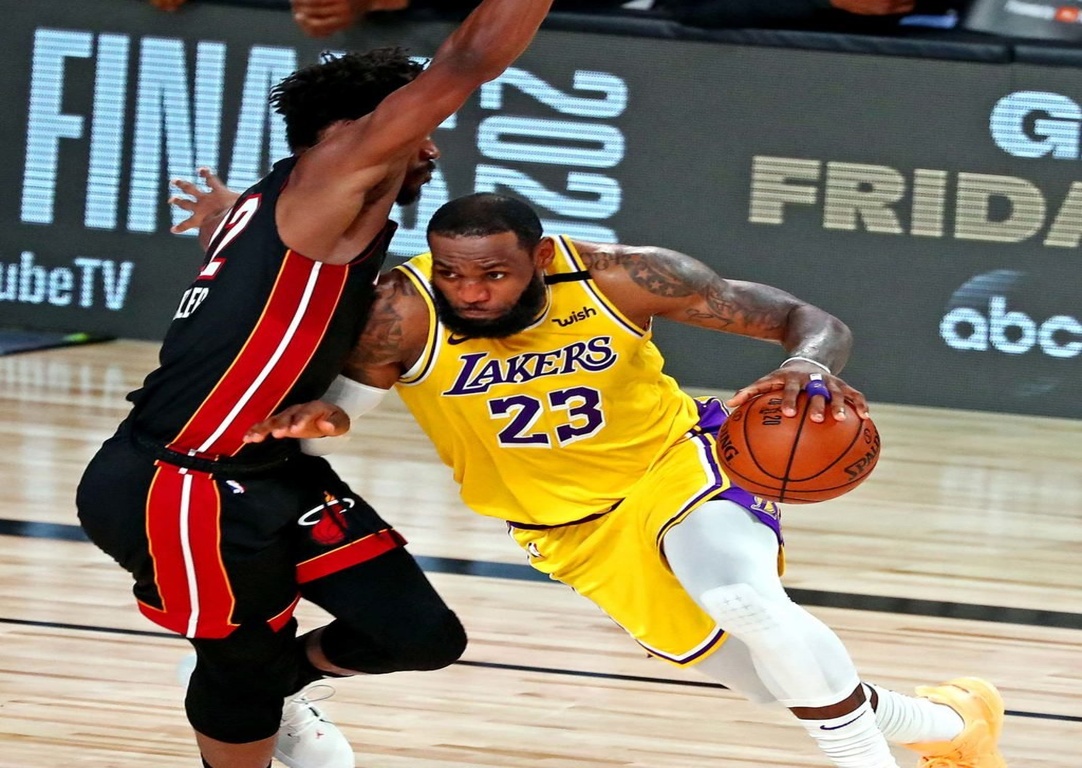 موضوع تعبير بالانجليزي عن الرياضة المفضلة