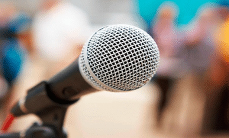 اذاعة مدرسية بالانجليزي