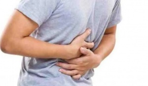أفضل مشروب لآلام المعدة