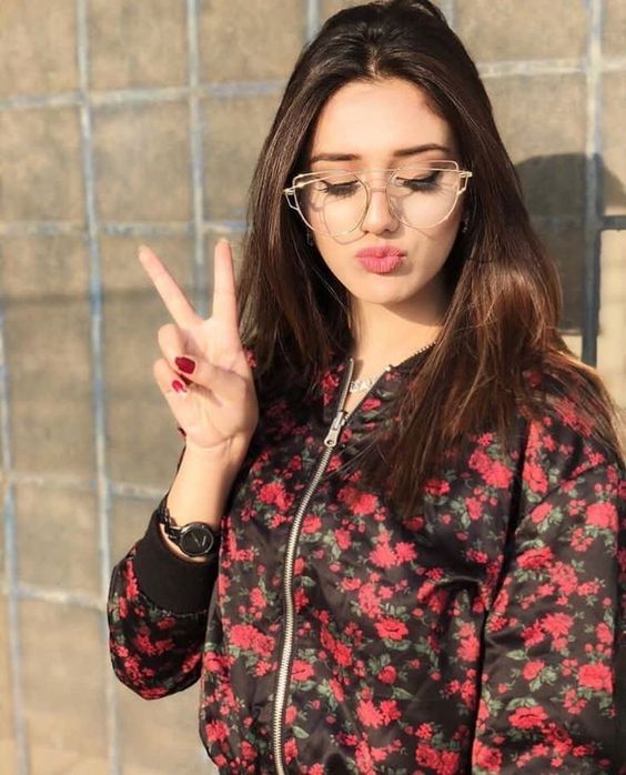 اجمل الصور خلفيات فيس بوك بنات