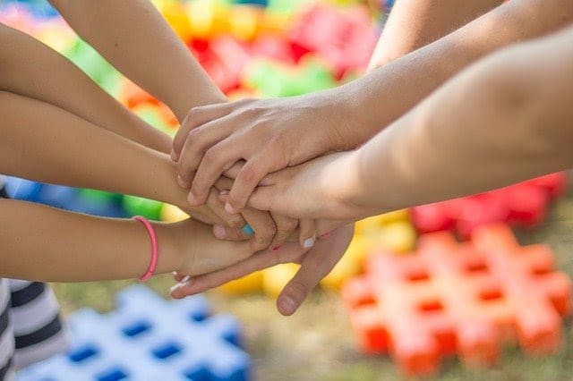 ارقام الجمعيات الخيرية في الامارات