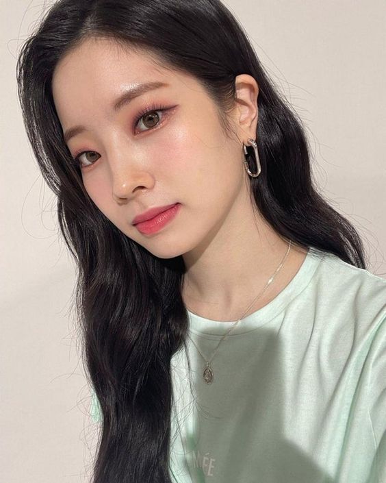 اسماء فرقة توايس مع صورهم