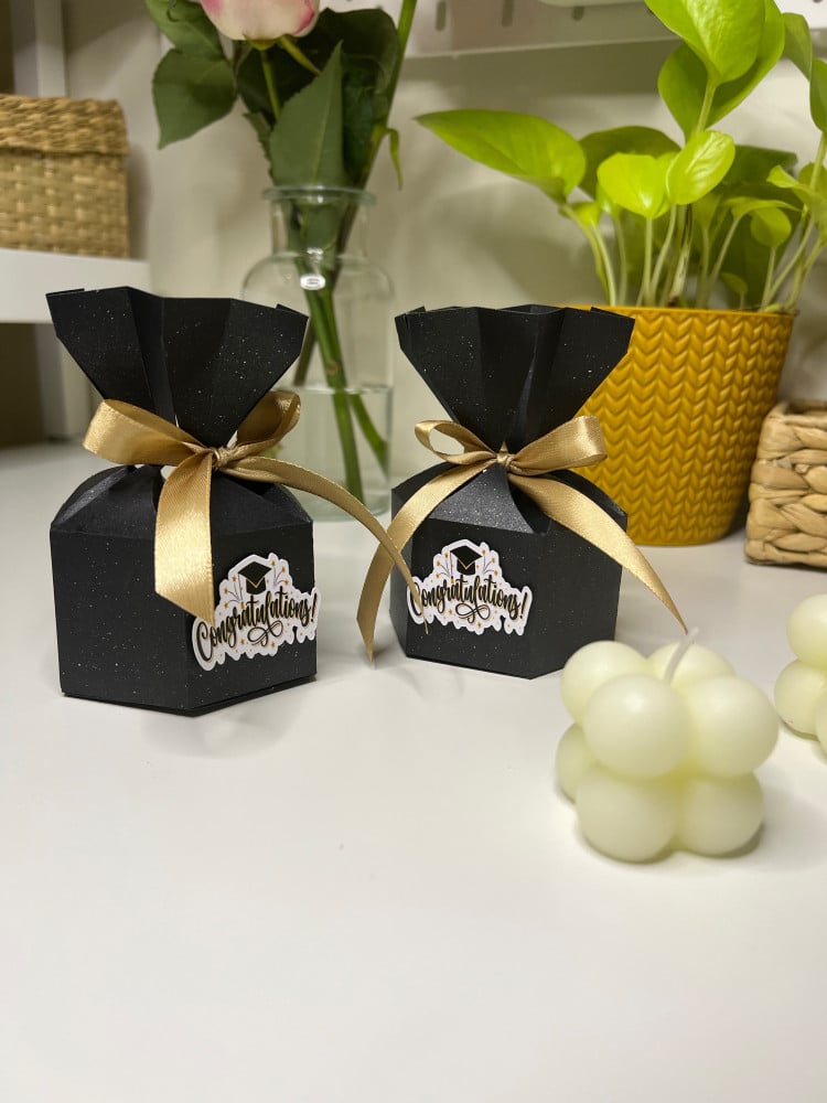 افكار توزيعات تخرج بسيطة