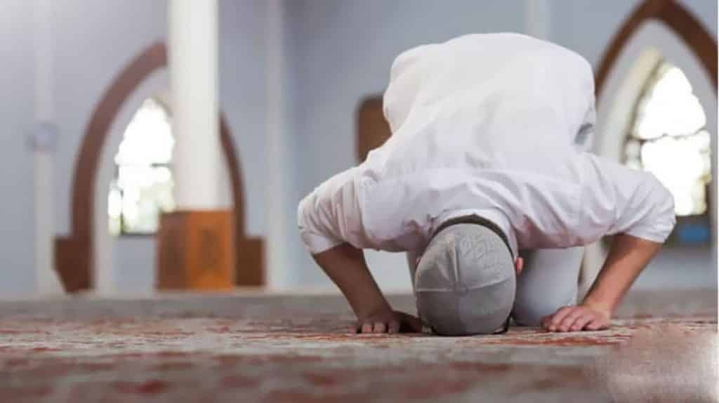 الفرق بين الرواتب والنوافل