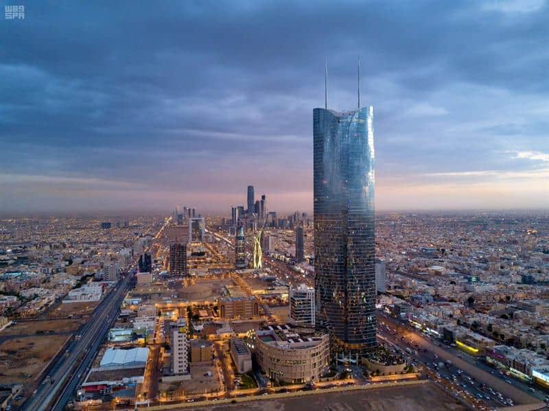 ايجابيات وسلبيات الرياض