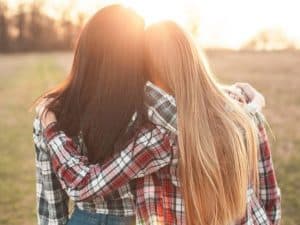 تعبير عن وصف صديقتي بالعربية