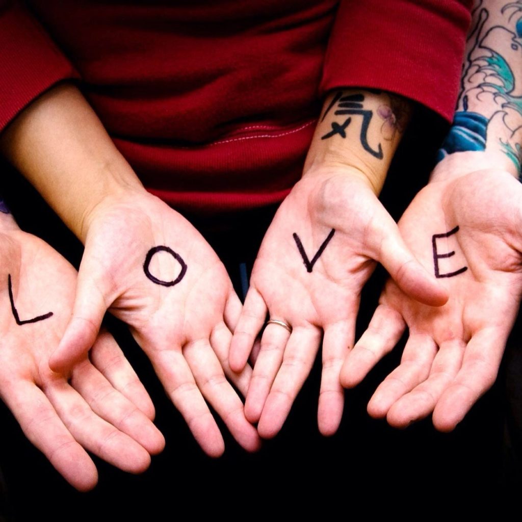 رسالة حب تويتر