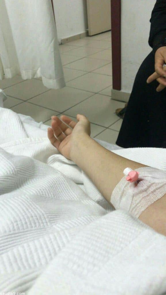 رمزيات بنات مريضة انستقرام