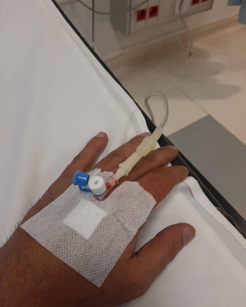 رمزيات بنات مريضة انستقرام