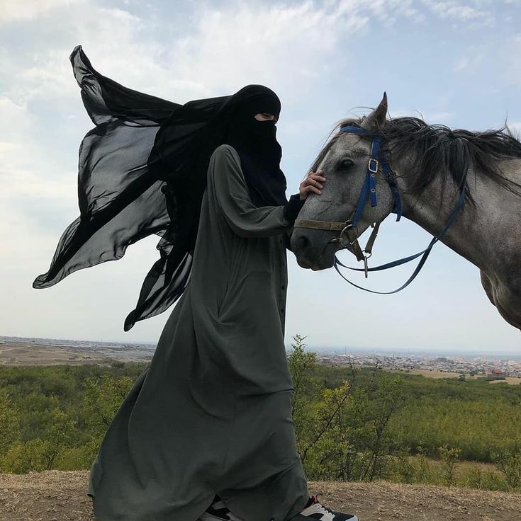 رمزيات خيول وبنات