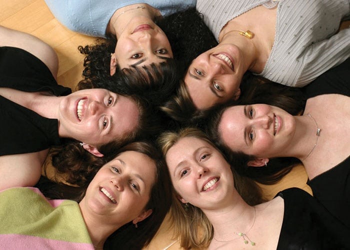 رمزيات صديقات للتصميم