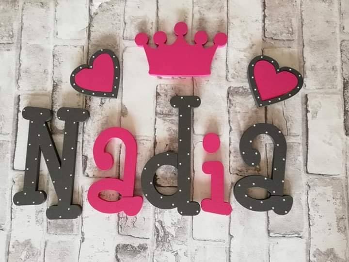 زخرفة اسم نادية