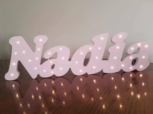 زخرفة اسم نادية