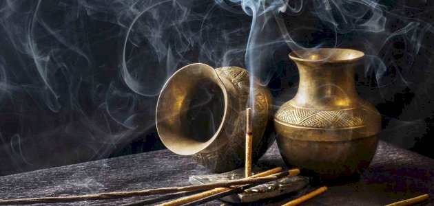 عبارات تكتب على المباخر