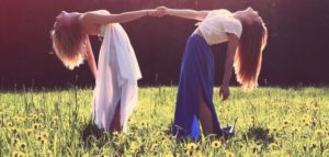 عبارات للصديقات قصيرة