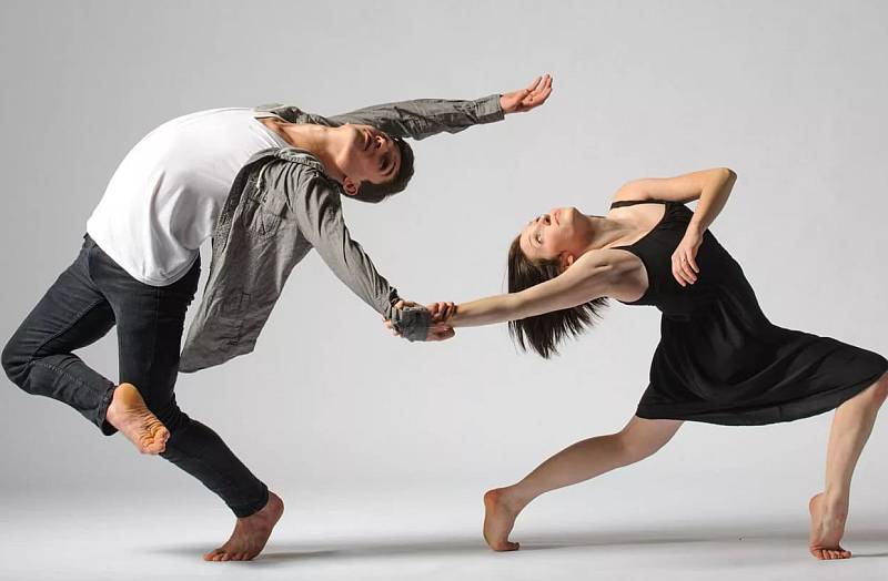 غزل عن الرقص