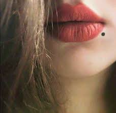 غزل عن الشامة تحت الشفايف