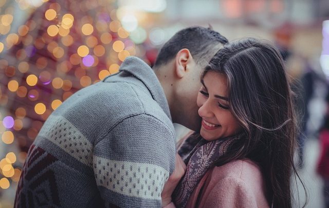كيف تعرف الفتاة ان الشاب يحبها حب حقيقي