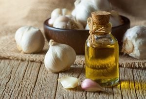 متى تظهر نتائج زيت الزيتون والثوم للشعر