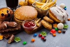 مطوية عن الوجبات السريعة
