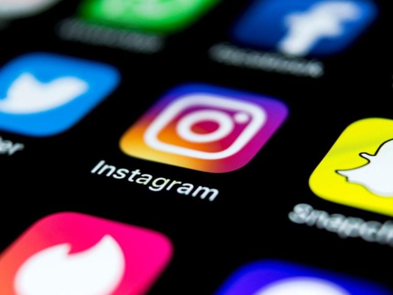 معرفة كلمة سر انستقرام