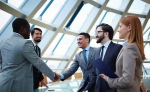 نموذج عقد شراكة بين طرفين الأول برأس المال والثاني بالجهد 