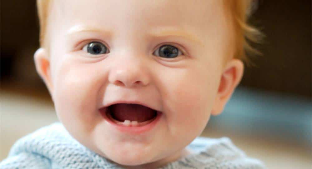 عبارات ظهور أول سن للطفل