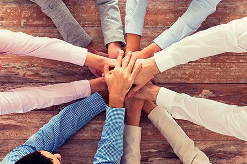 اقوال وحكم عن التضامن الانساني