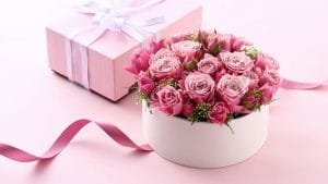 عبارات تكتب على الهدايا للاخت