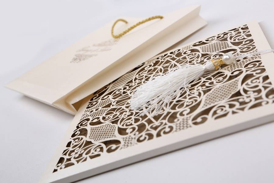 عبارات تكتب في بطاقات الاعراس