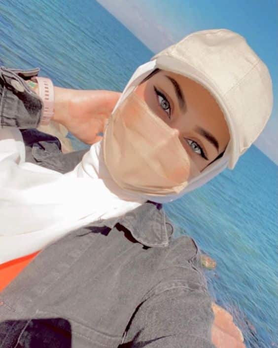 اجمل الصور بنات محجبات مكتوب عليها